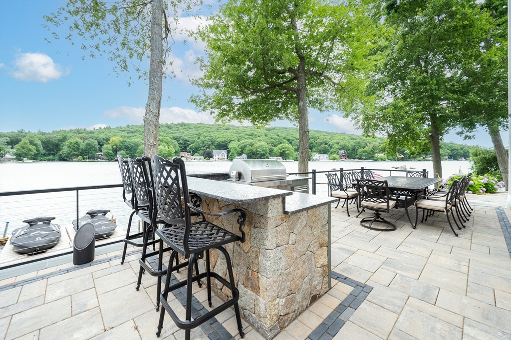 76 Pine Island Rd