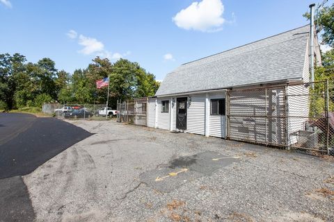 112 Providence Rd Sutton MA 01590
