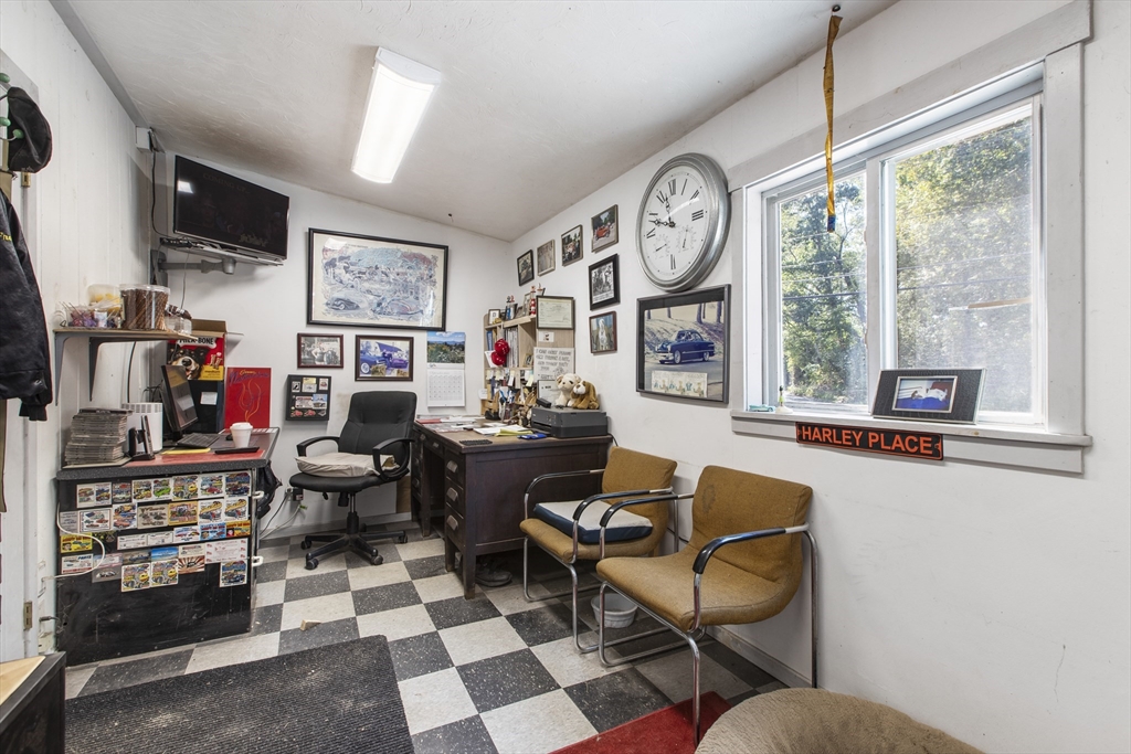 112 Providence Rd