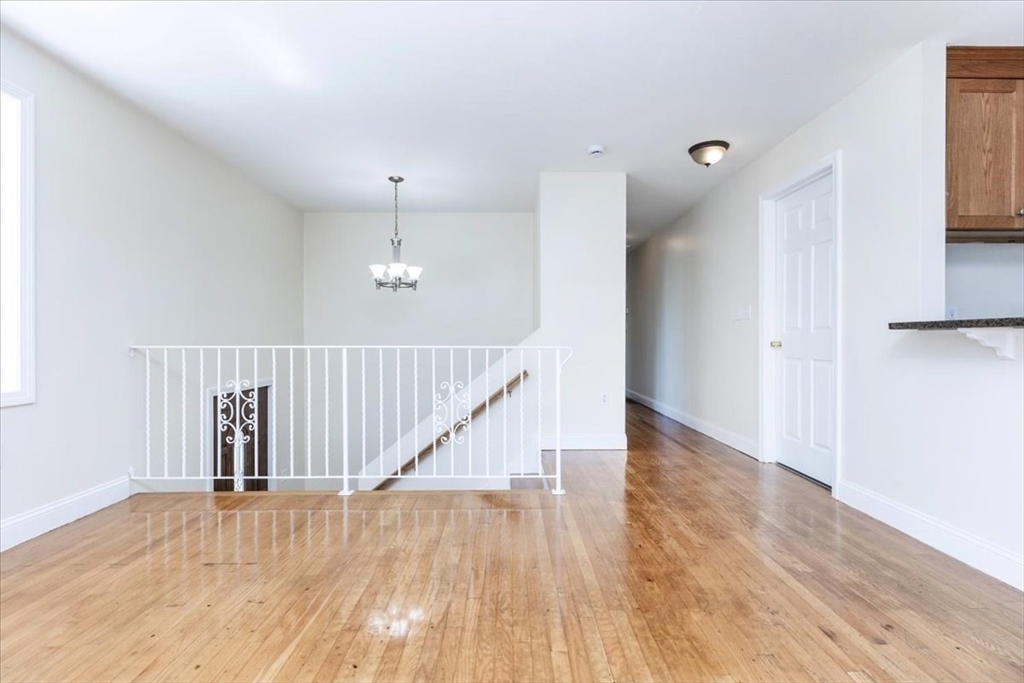 41 Valley Ave