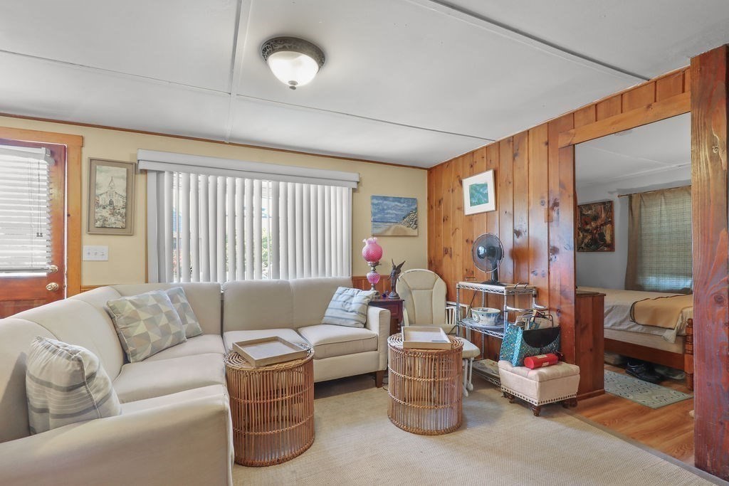 118 Bay Rd