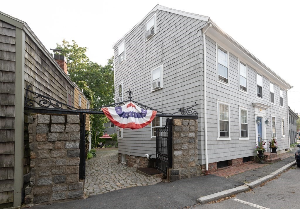 19 Franklin St 4