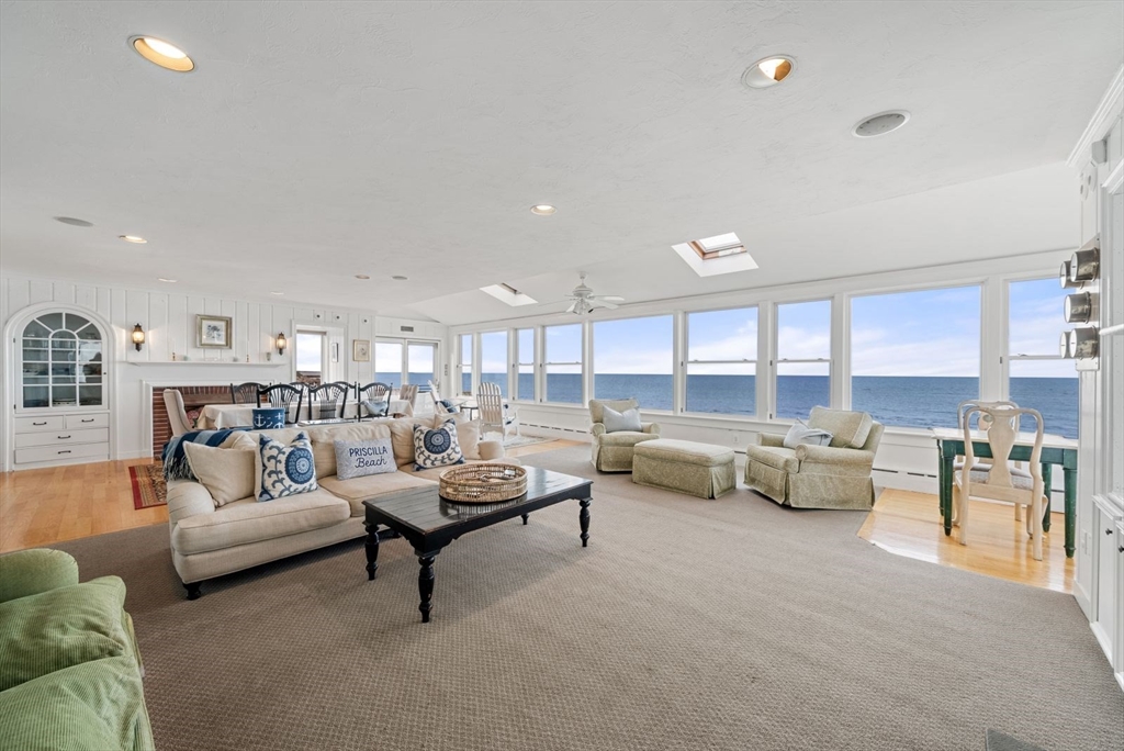 4 Priscilla Beach Rd