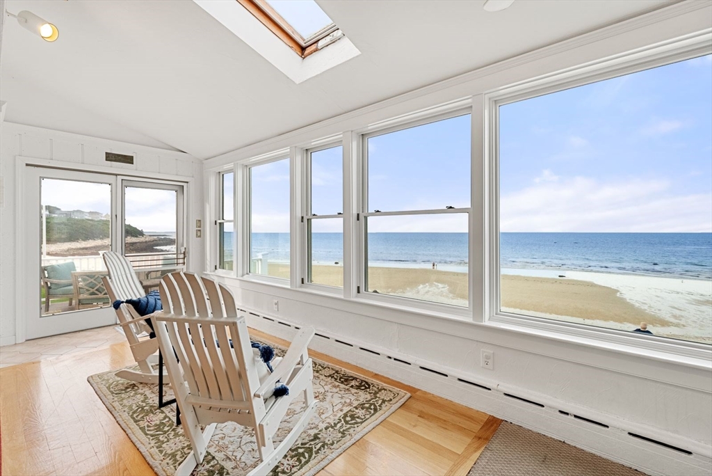4 Priscilla Beach Rd