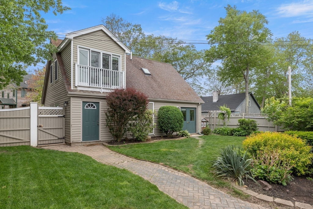 42 Lakeshore Drive