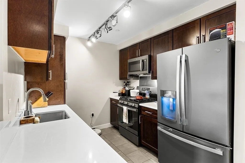 130 John St #459, Lowell, MA, 130 John St #459, Lowell, MA Photo #3