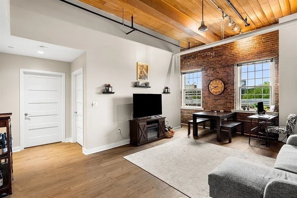 130 John St #459, Lowell, MA, 130 John St #459, Lowell, MA Photo #2