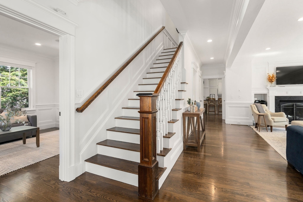 33 Everett Street