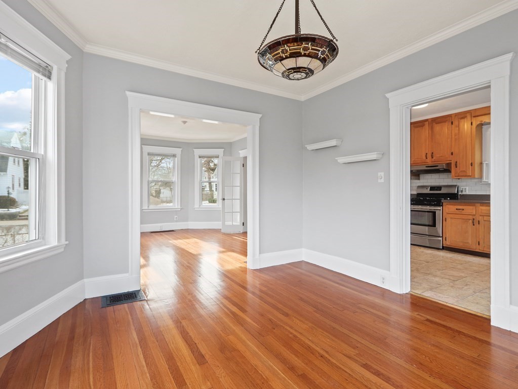 Medford, Massachusetts 02155, United States, 3 Bedrooms Bedrooms, ,1 BathroomBathrooms,Residential,Active,240626