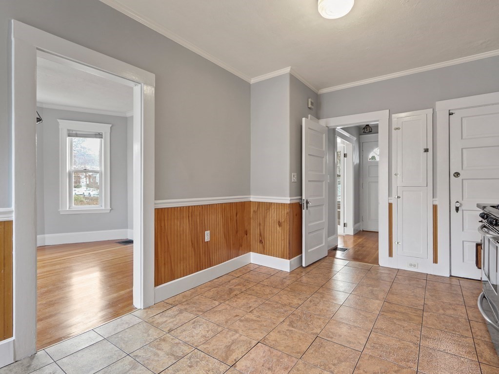 Medford, Massachusetts 02155, United States, 3 Bedrooms Bedrooms, ,1 BathroomBathrooms,Residential,Active,240626