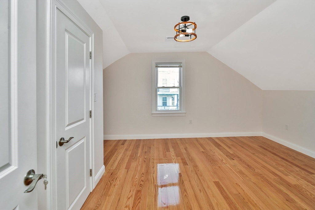 30 Hiawatha Rd #(#2), Boston, MA, 30 Hiawatha Rd #(#2), Boston, MA Photo #7