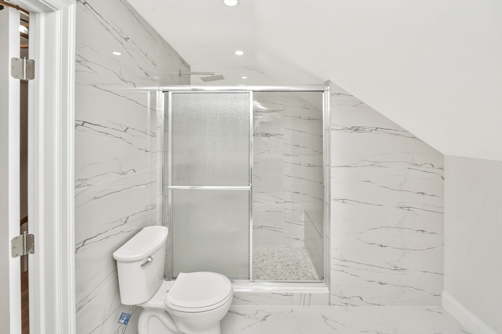 30 Hiawatha Rd #(#2), Boston, MA, 30 Hiawatha Rd #(#2), Boston, MA Photo #10