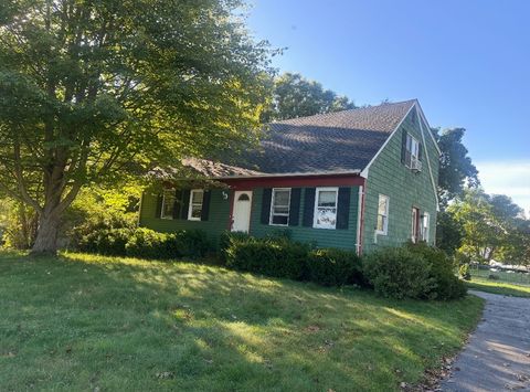 28 Barbara Rd Taunton MA 02780