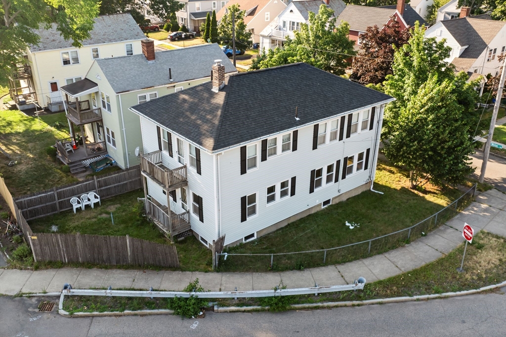85 Whiton Ave