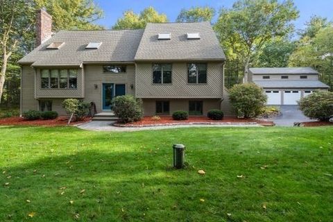 Photo of 170 Millville Rd, Mendon, MA 01756 (MLS # 73516309)