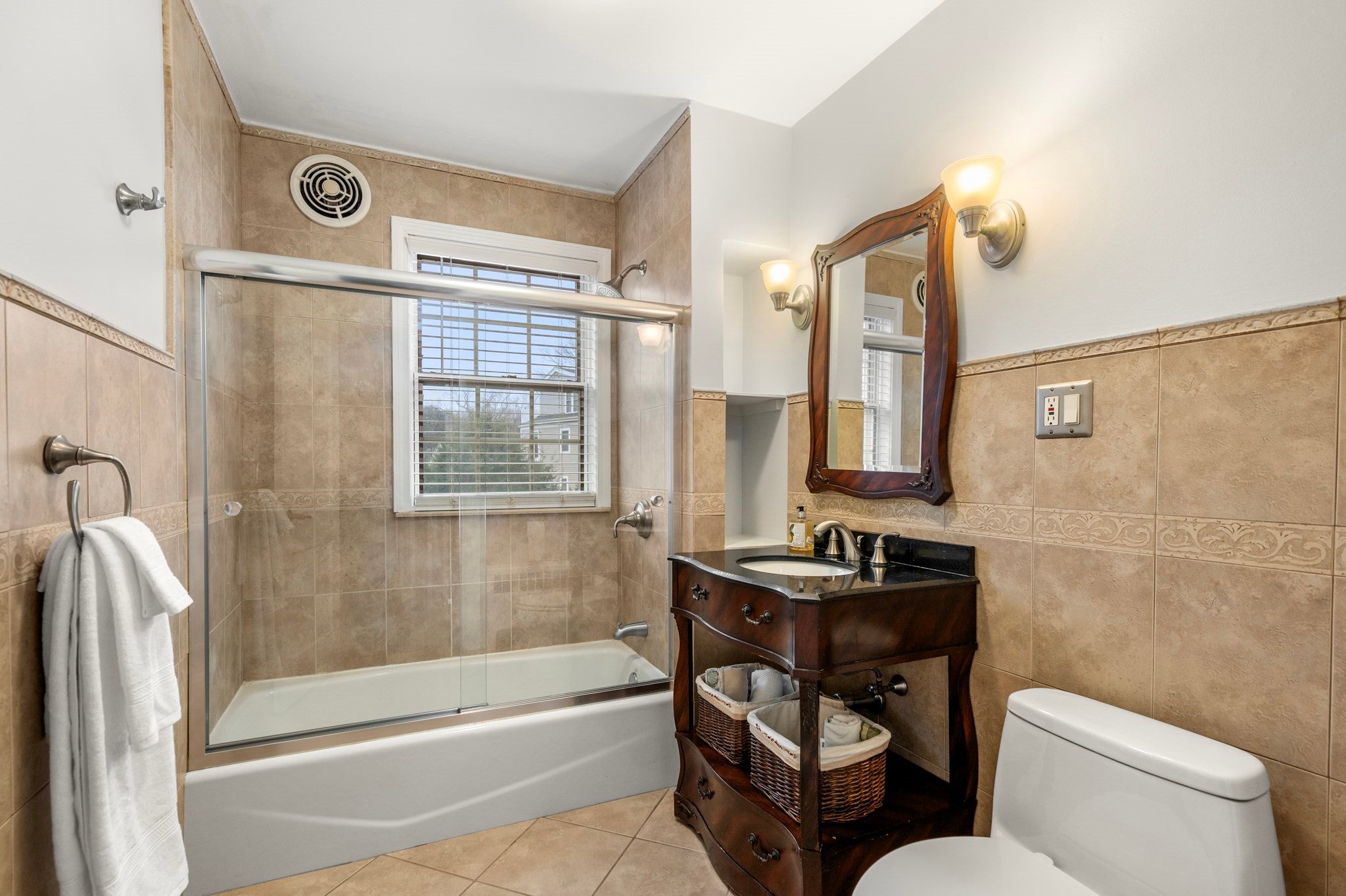 15 Loveland St #15, Brookline, MA, 15 Loveland St #15, Brookline, MA Photo #12