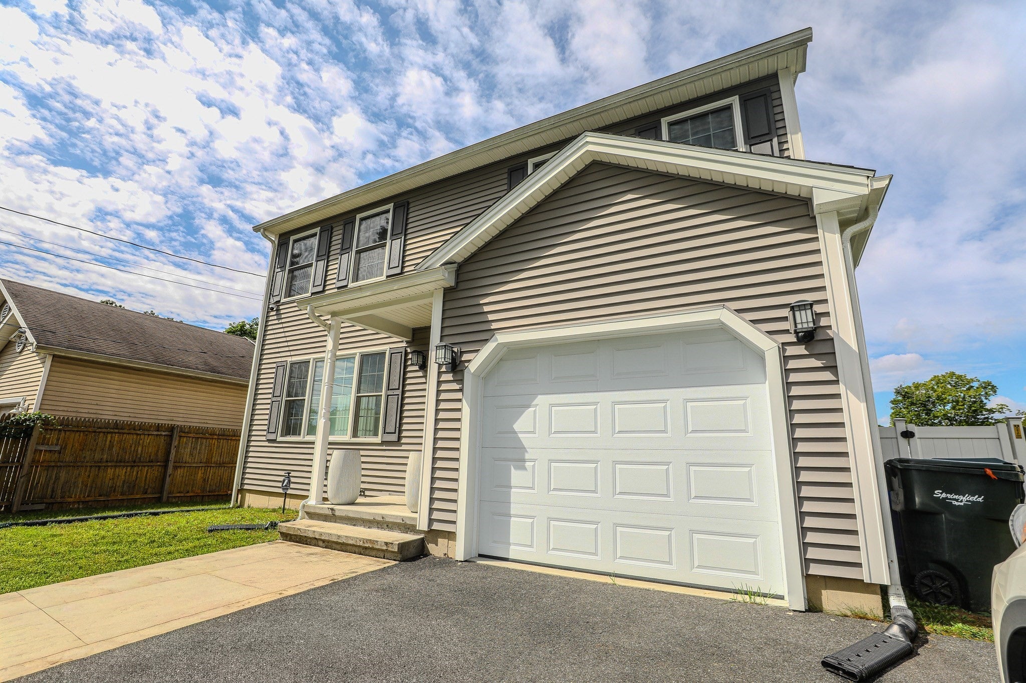 122 Ambrose St, Springfield, MA Photo #2