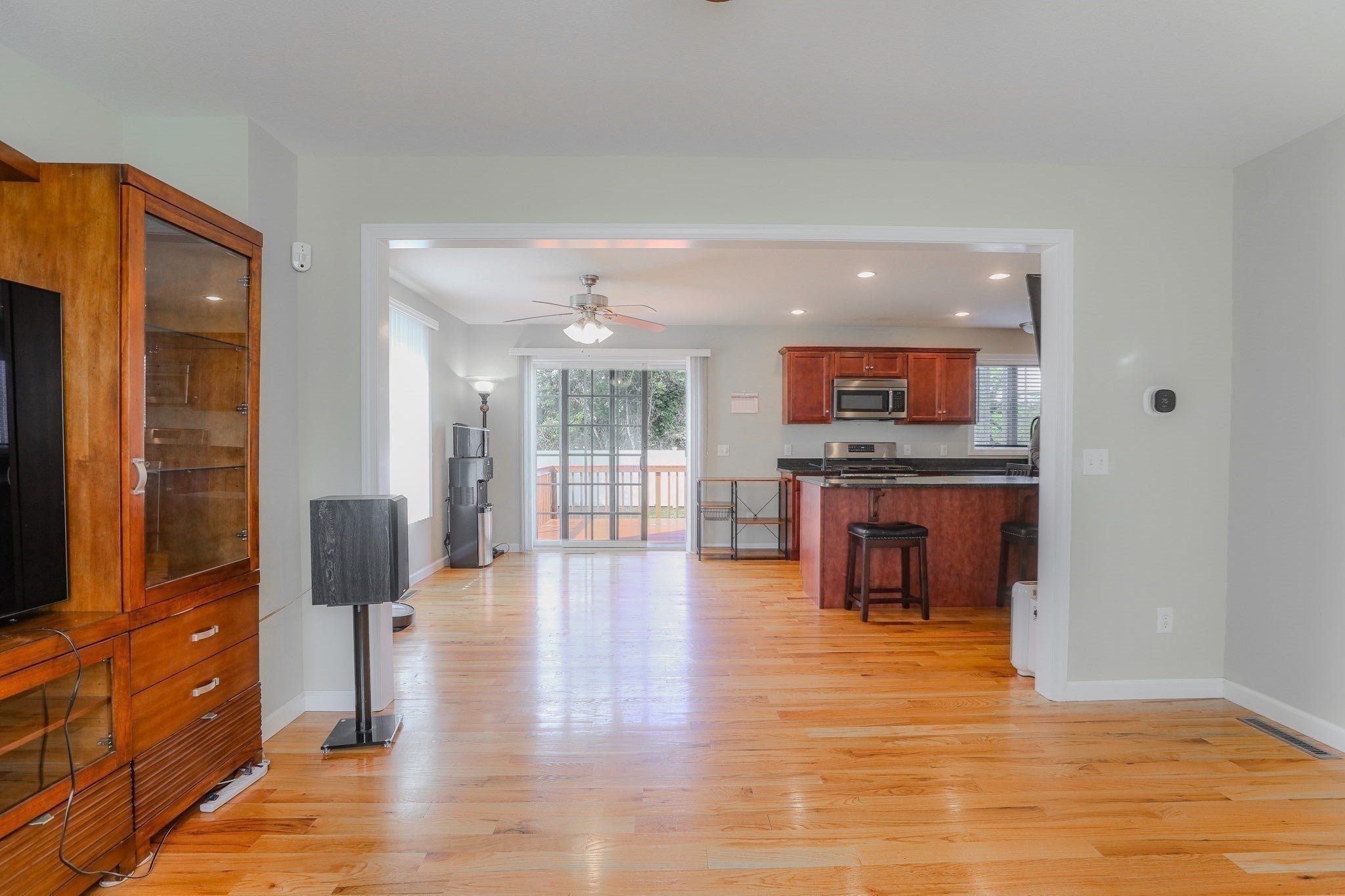 122 Ambrose St, Springfield, MA Photo #7