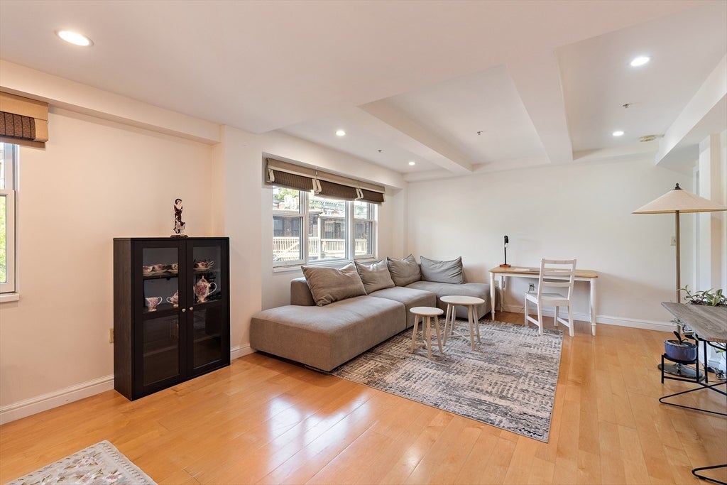 185 Massachusetts Ave #304, Boston, MA Photo #3