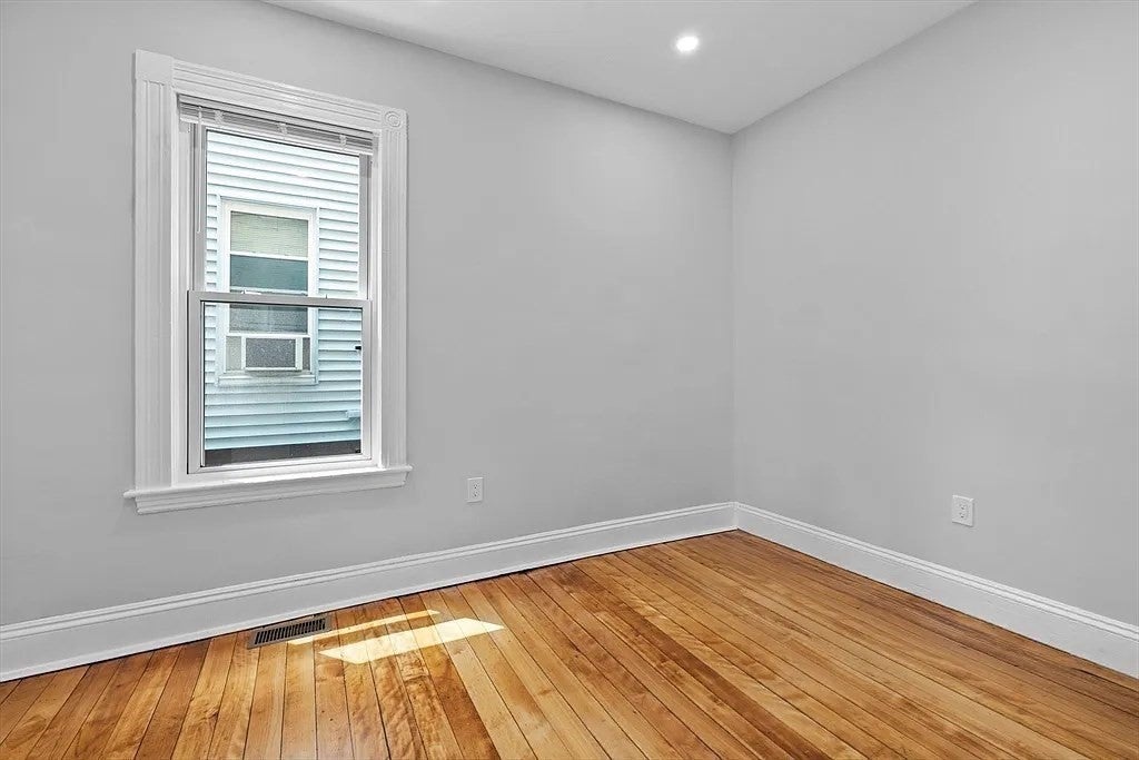 29 Magnolia St #1, Boston, MA, 29 Magnolia St #1, Boston, MA Photo #4