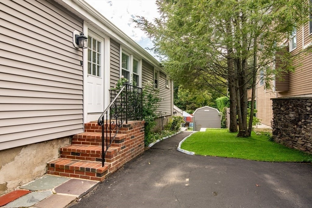 52 Burpee Road, Swampscott, MA Photo #2