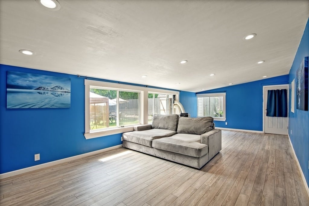 52 Burpee Road, Swampscott, MA Photo #22