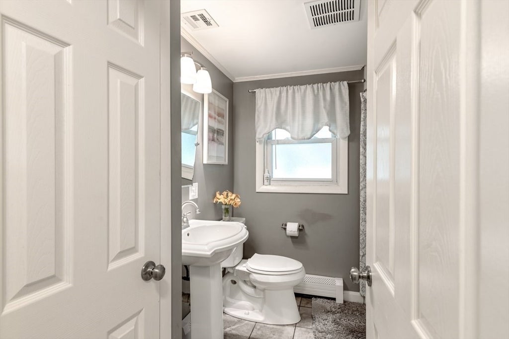 52 Burpee Road, Swampscott, MA Photo #13