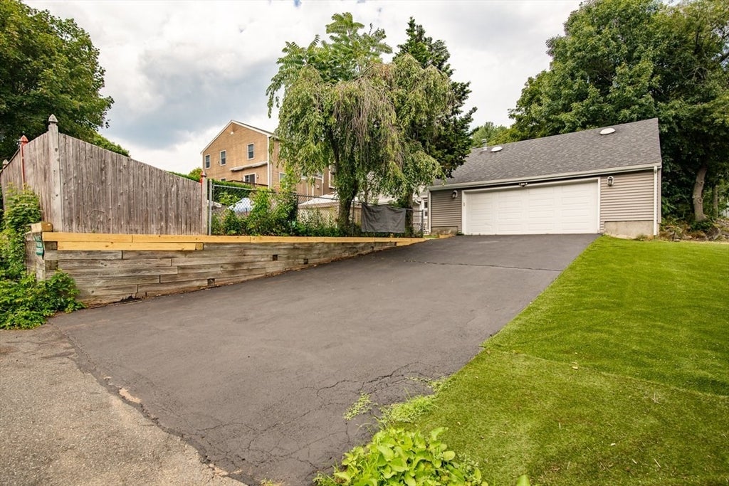 52 Burpee Road, Swampscott, MA Photo #28