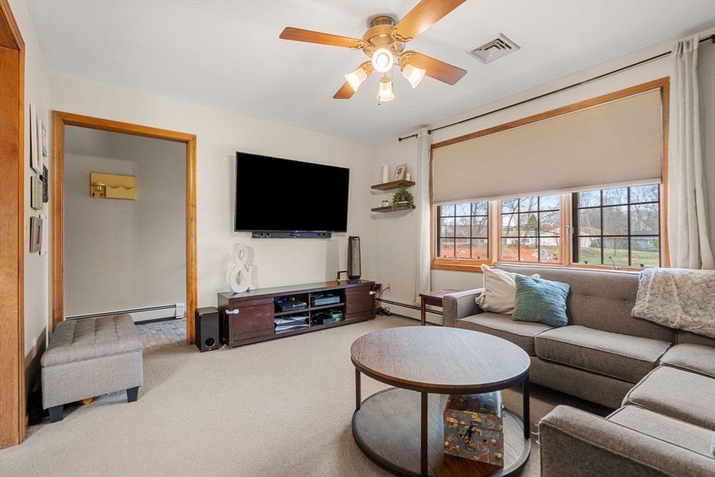 4 Dorianna Cir