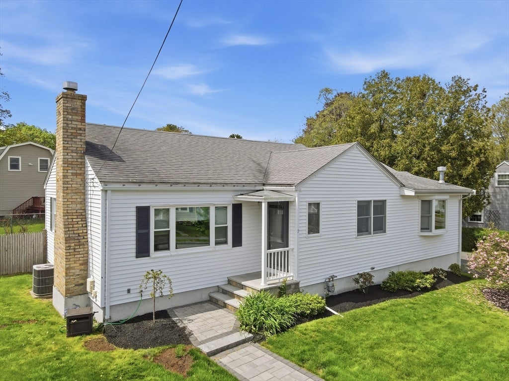 7 Beebe Lane