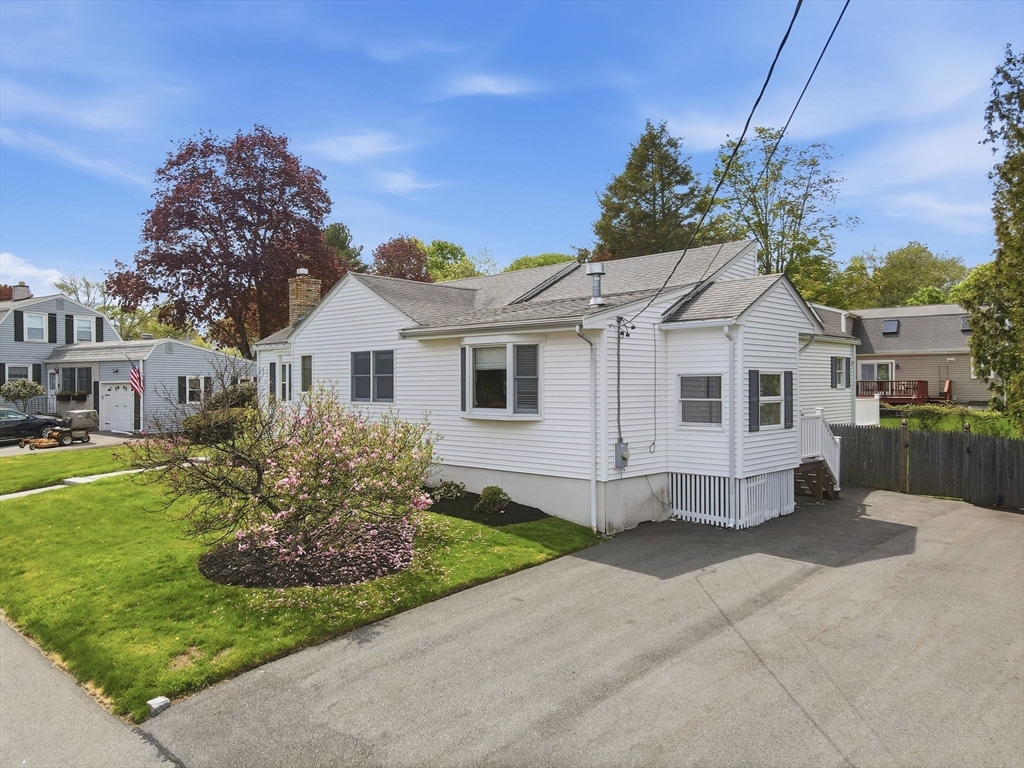 7 Beebe Lane