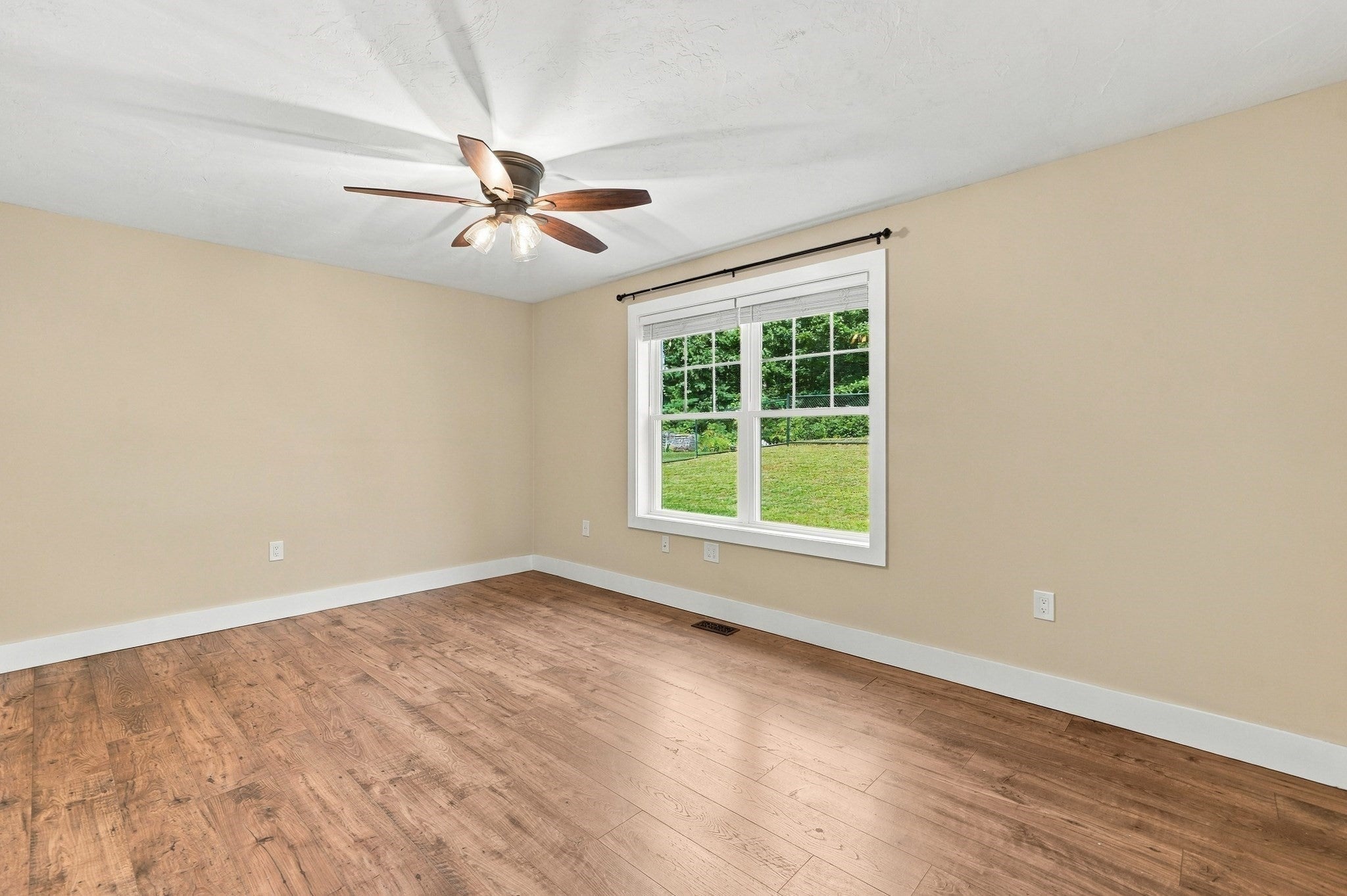 5 Chase Road, Londonderry, NH Photo #25