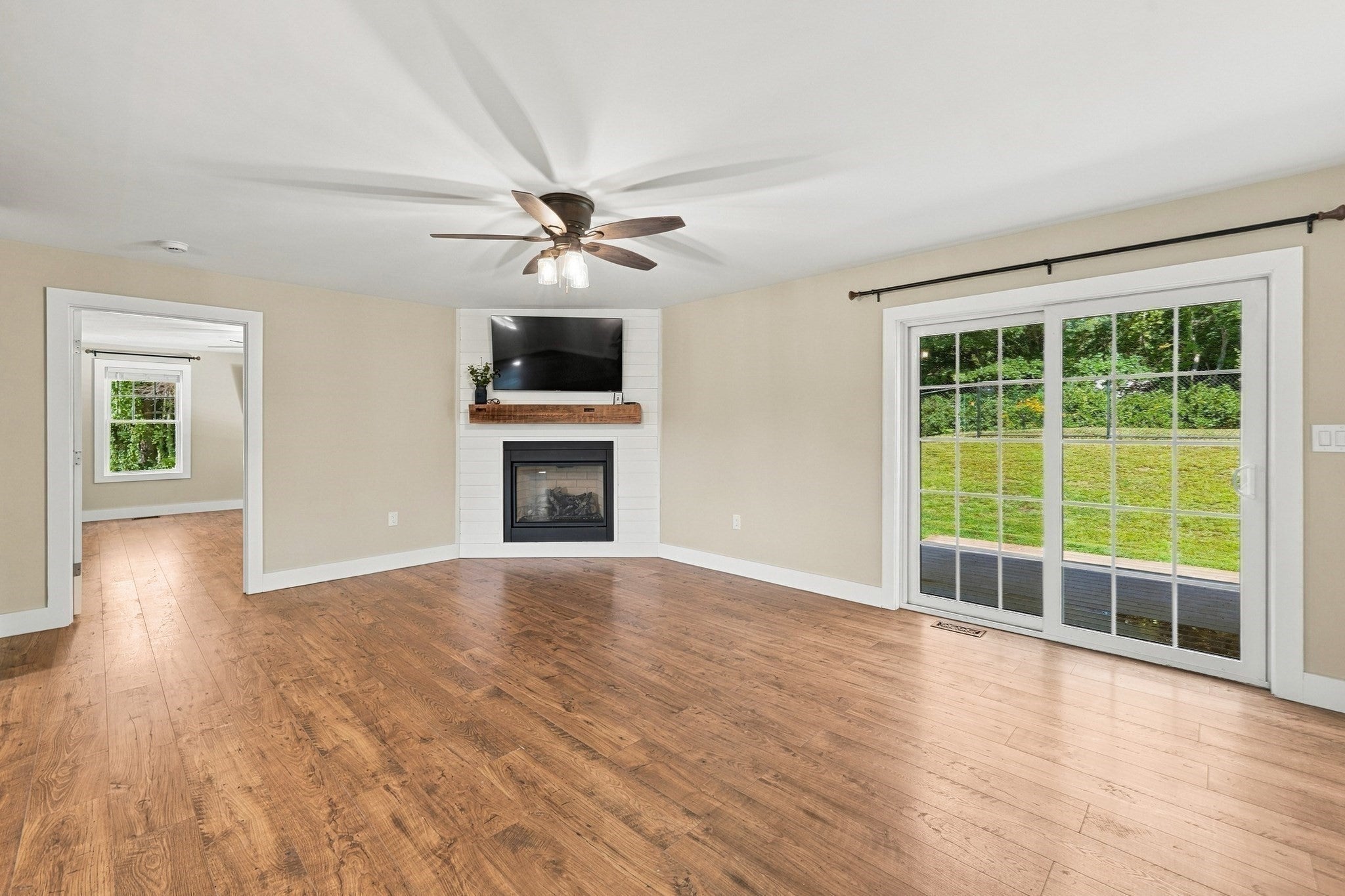 5 Chase Road, Londonderry, NH Photo #16