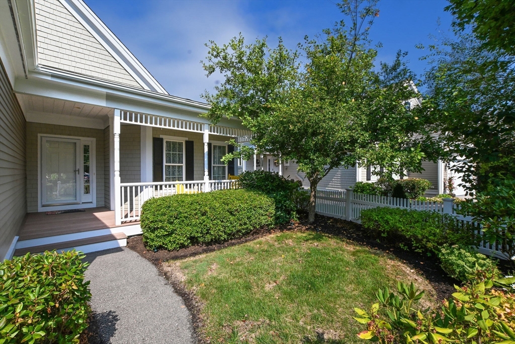 16 Amberwood Ct 16