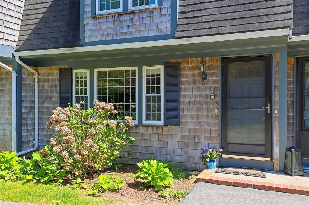 374 Davisville Rd 4