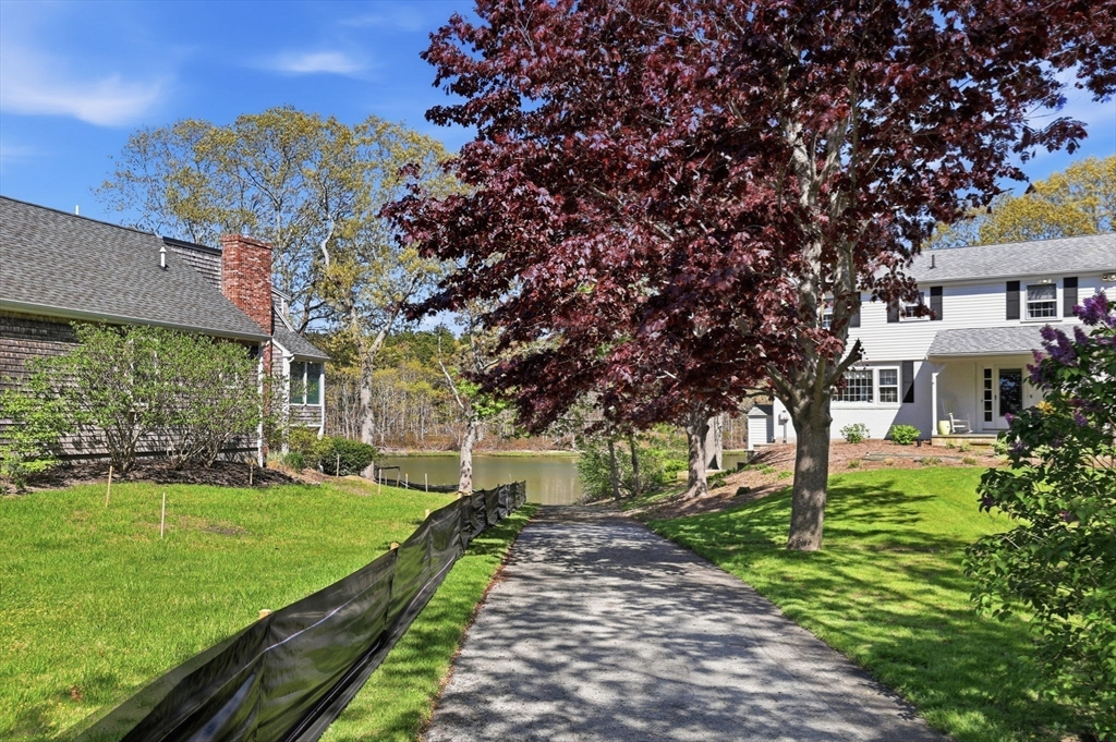 374 Davisville Rd 4
