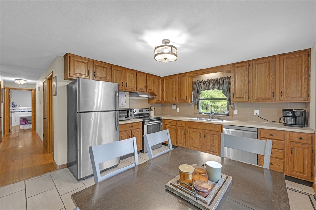 16 Fuller Rd