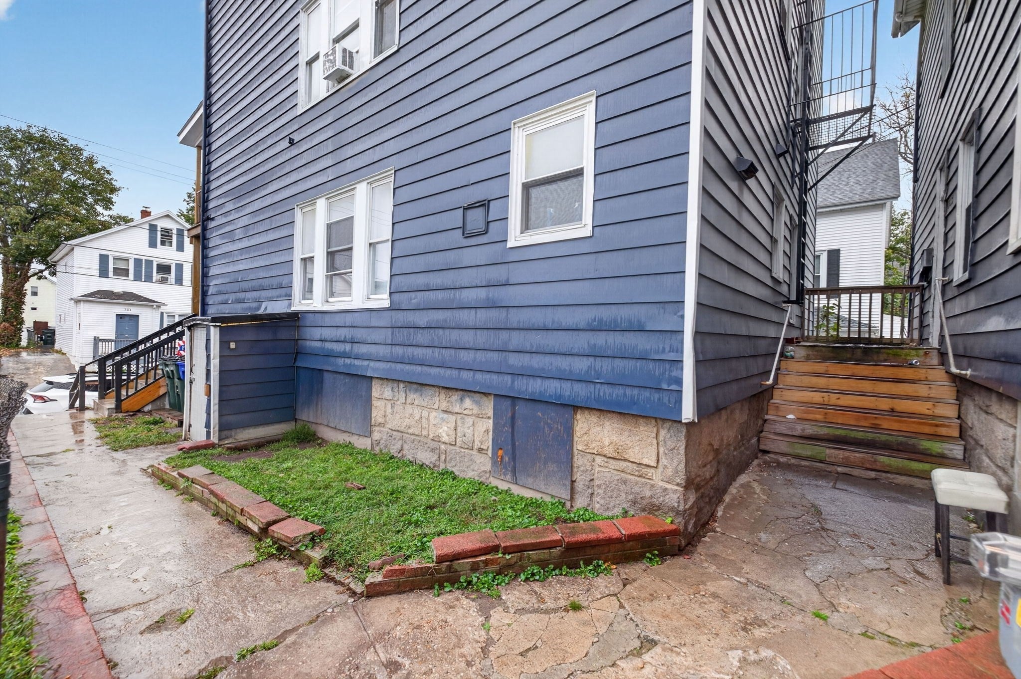 504 Peckham St