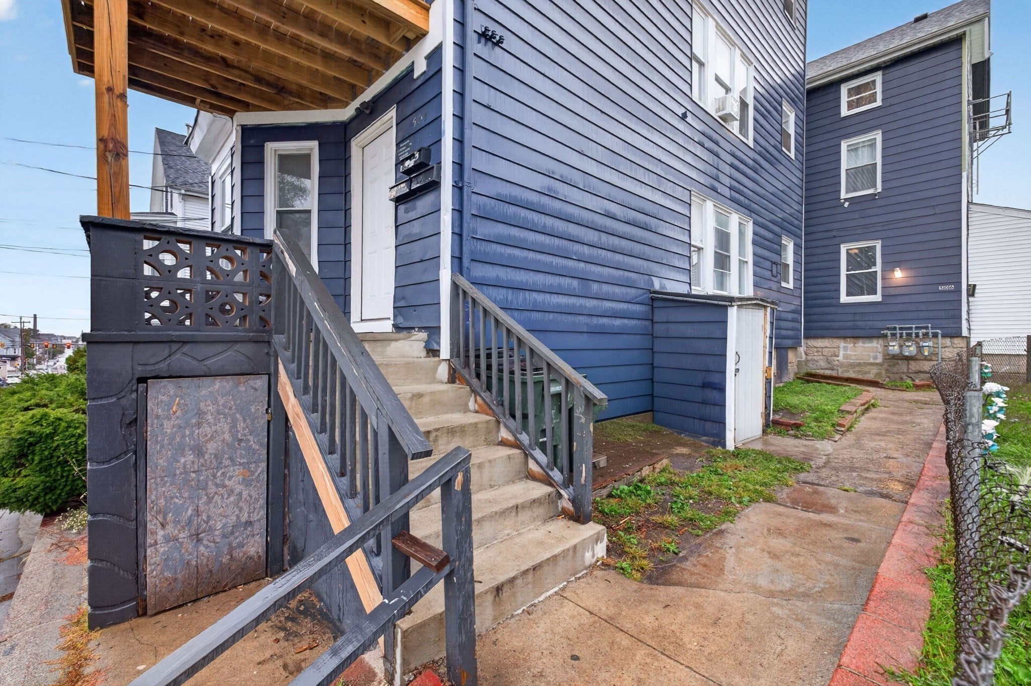 504 Peckham St