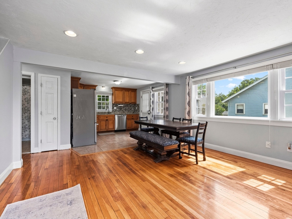 55 Algonquin Drive, Tewksbury, MA, 55 Algonquin Drive, Tewksbury, MA Photo #4
