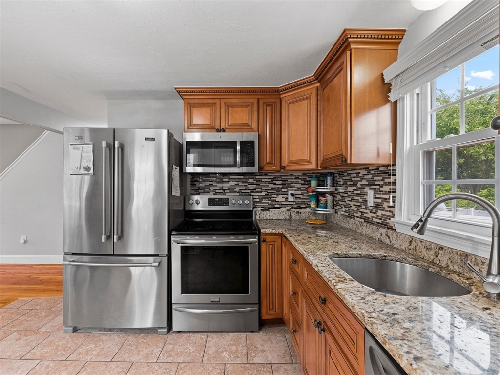 55 Algonquin Drive, Tewksbury, MA, 55 Algonquin Drive, Tewksbury, MA Photo #10