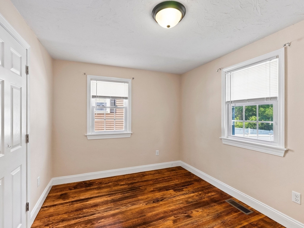 55 Algonquin Drive, Tewksbury, MA, 55 Algonquin Drive, Tewksbury, MA Photo #16