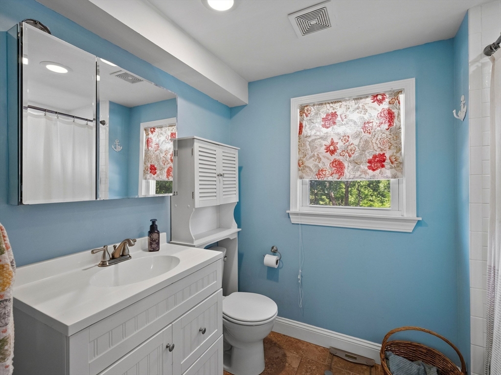 55 Algonquin Drive, Tewksbury, MA, 55 Algonquin Drive, Tewksbury, MA Photo #22