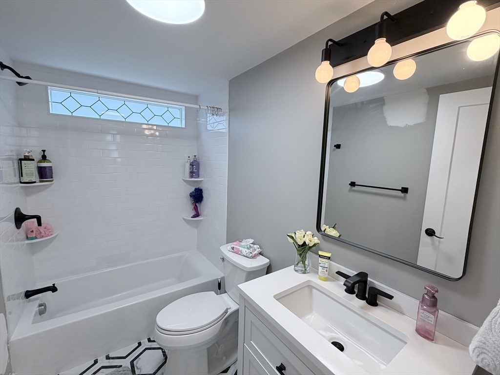 70 Upsala St, Worcester, MA Photo #14