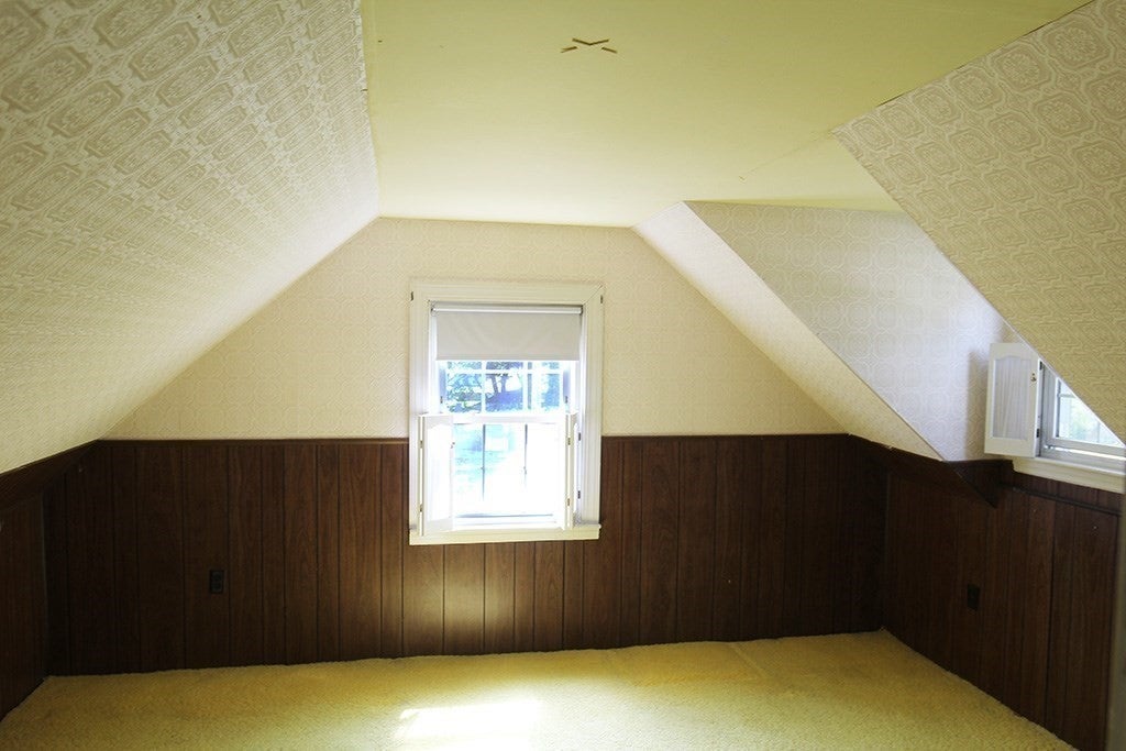 255 Pleasant Street, Lunenburg, MA Photo #12