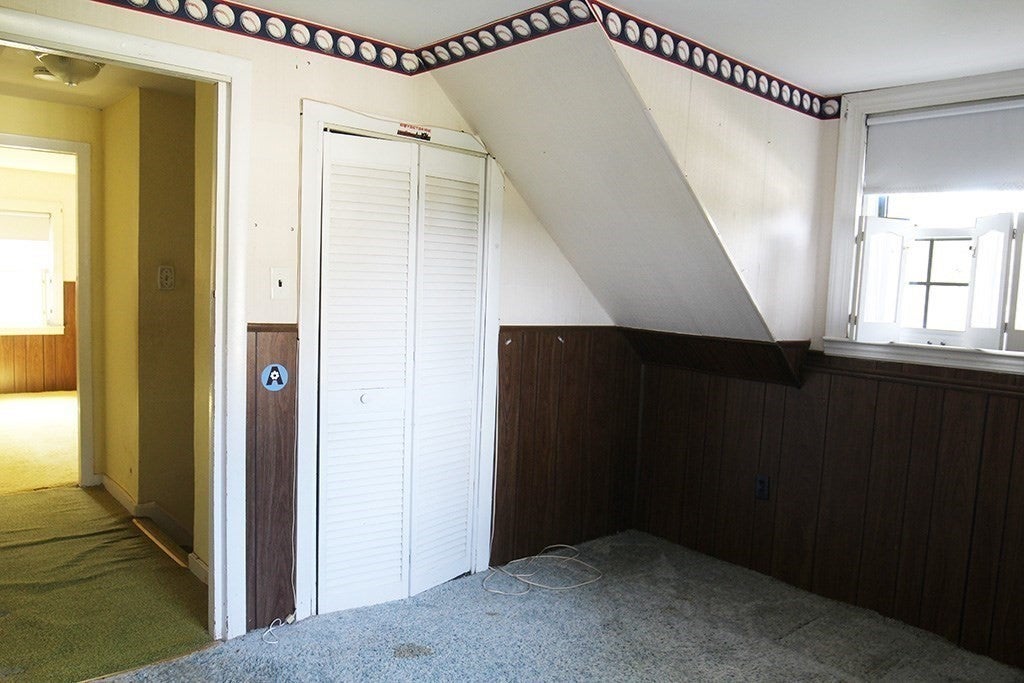 255 Pleasant Street, Lunenburg, MA Photo #14