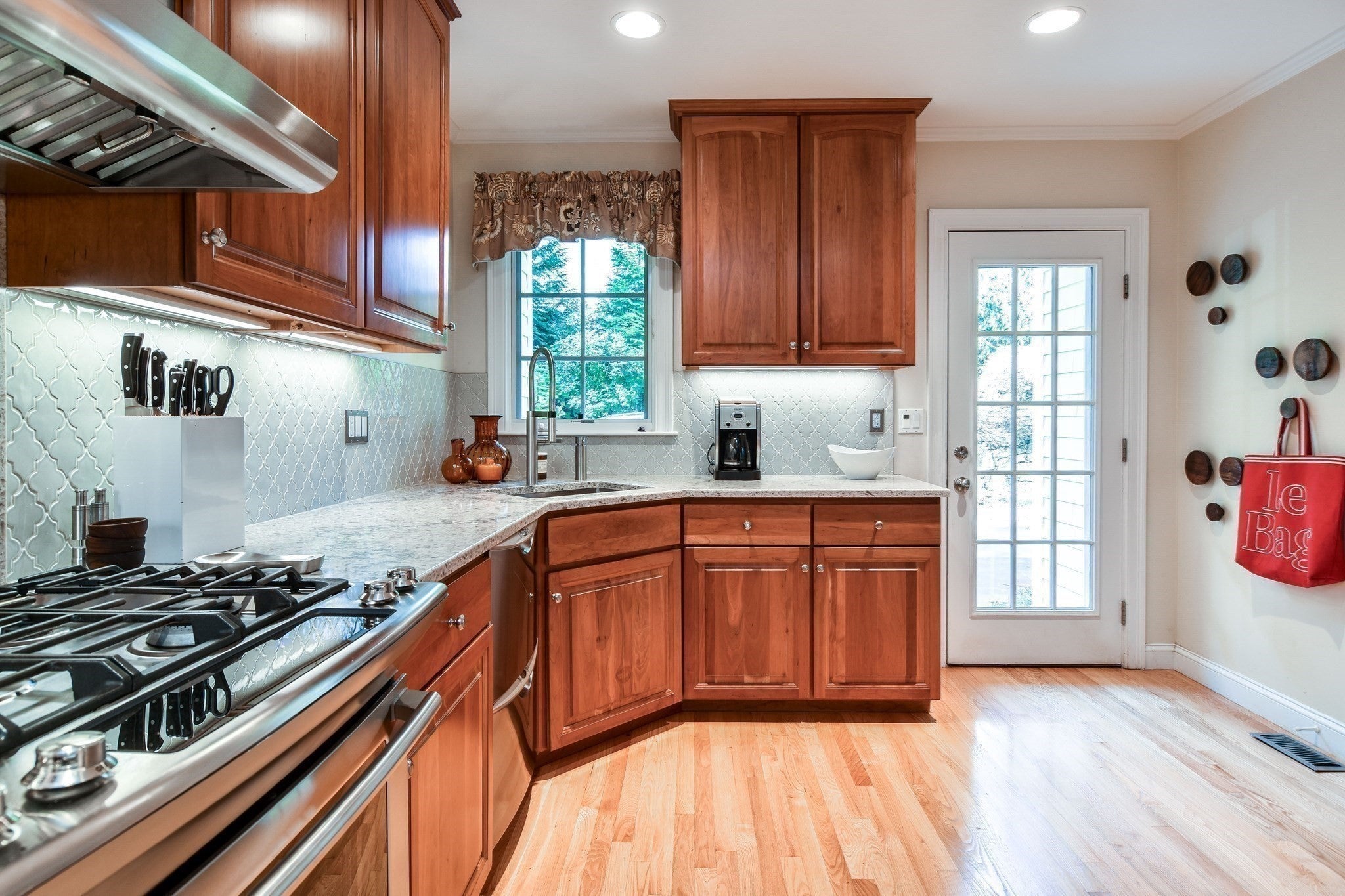 720 Salem End Road, Framingham, MA, 720 Salem End Road, Framingham, MA Photo #11