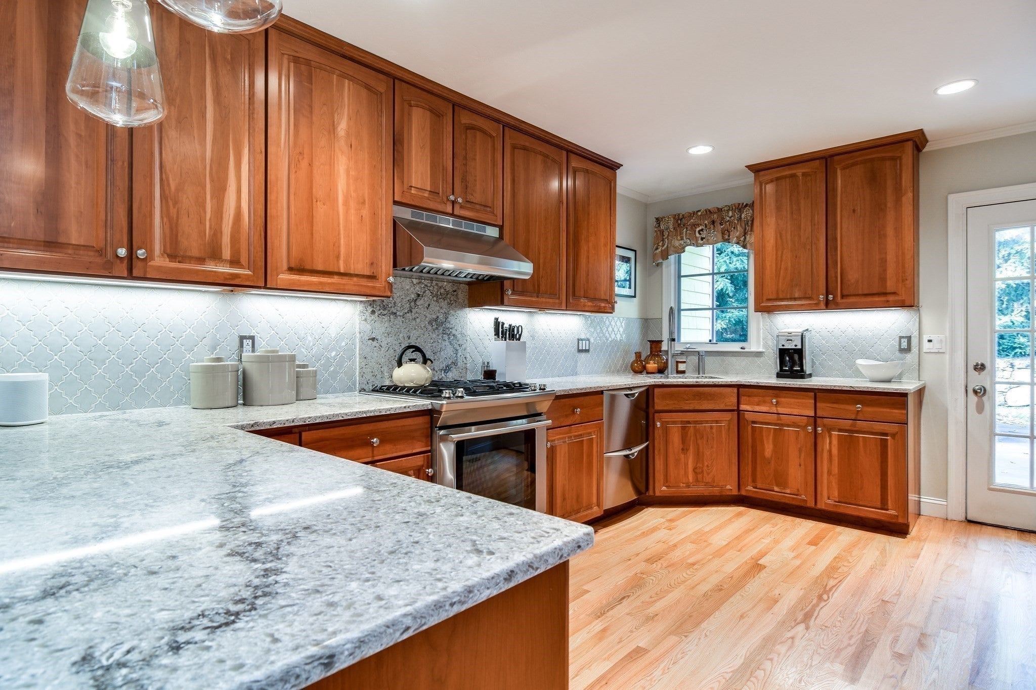 720 Salem End Road, Framingham, MA, 720 Salem End Road, Framingham, MA Photo #10