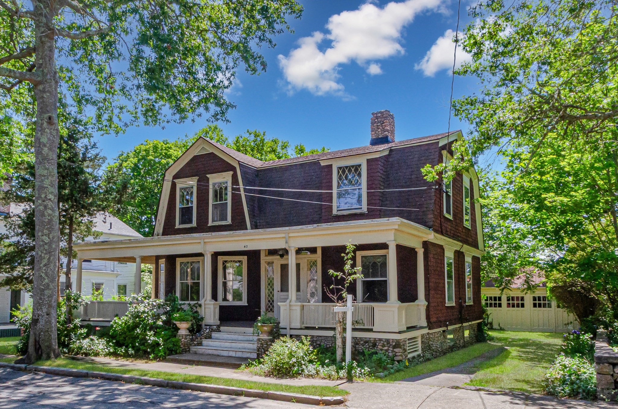43 Main St