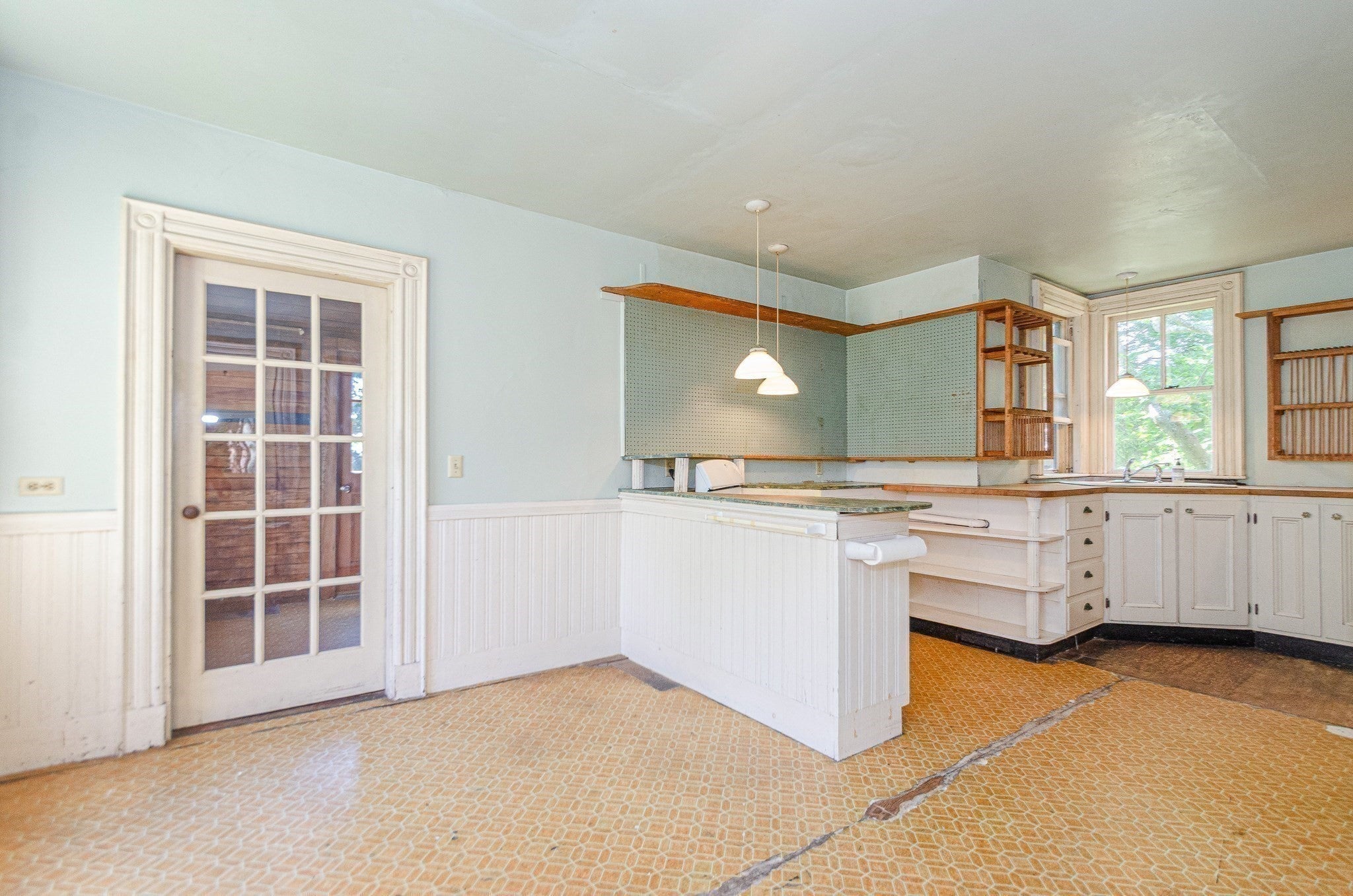 43 Main St, Mattapoisett, MA Photo #18